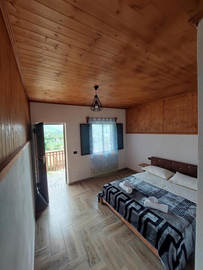 Driti Gh Nderlysa Hotel Shkoder Exterior photo