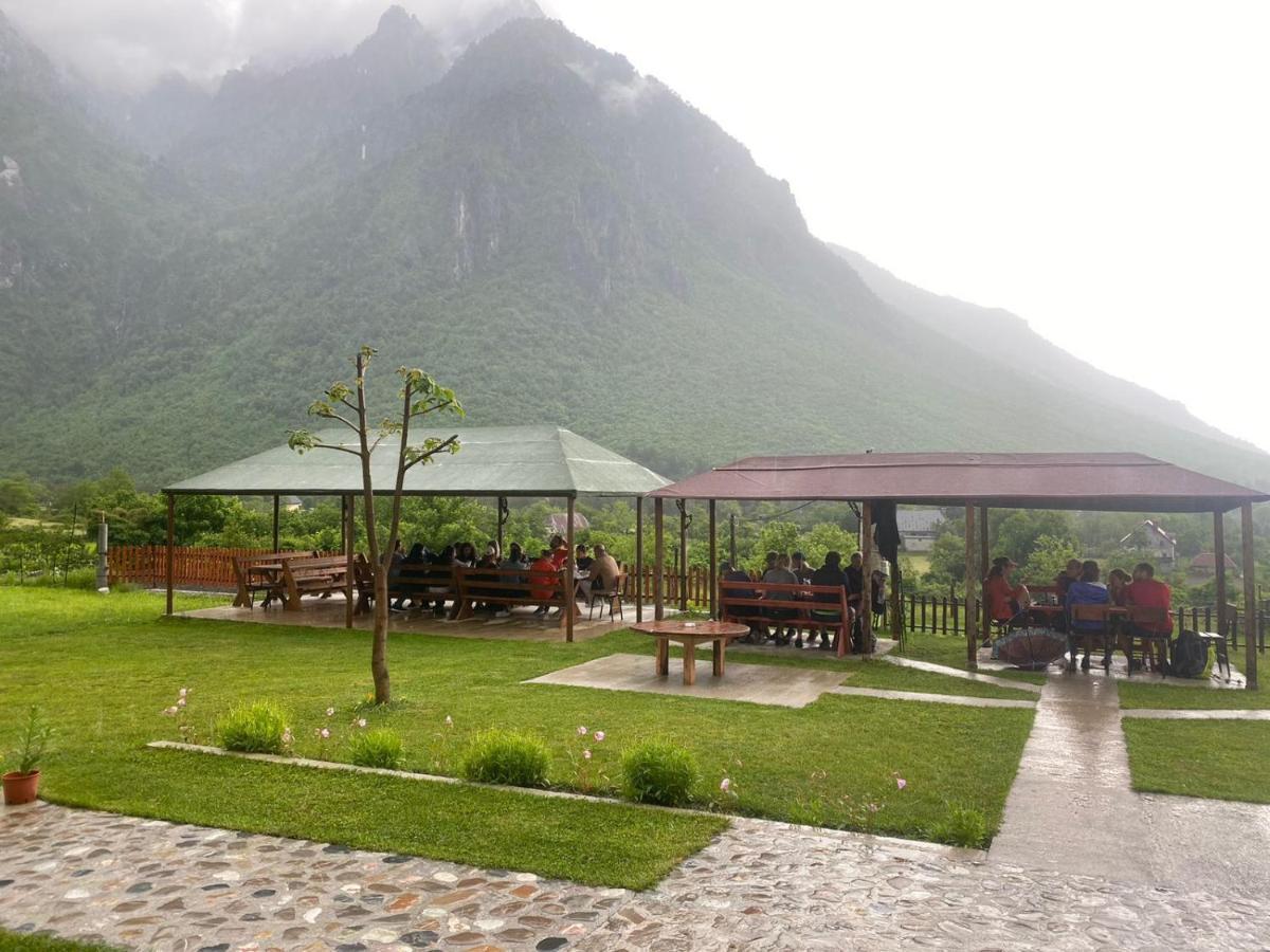 Driti Gh Nderlysa Hotel Shkoder Exterior photo